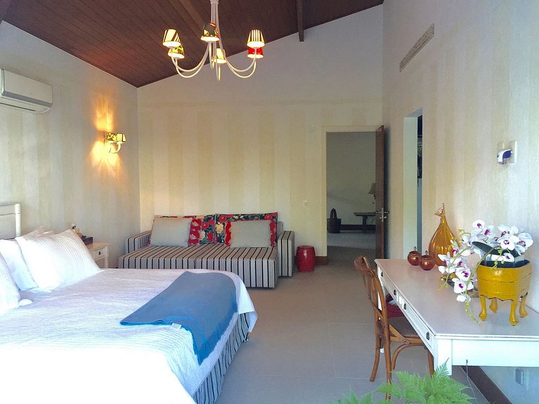 Beachfront house in Arraial d'Ajuda - Adj008