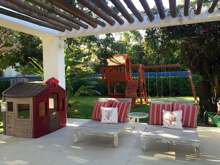 Beachfront house in Arraial d'Ajuda - Adj008