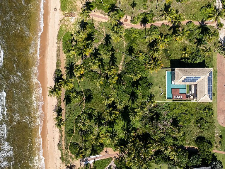 Beautiful sea front villa in Camaçari