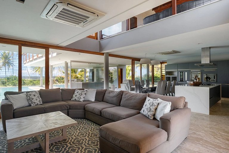 Beautiful sea front villa in Camaçari