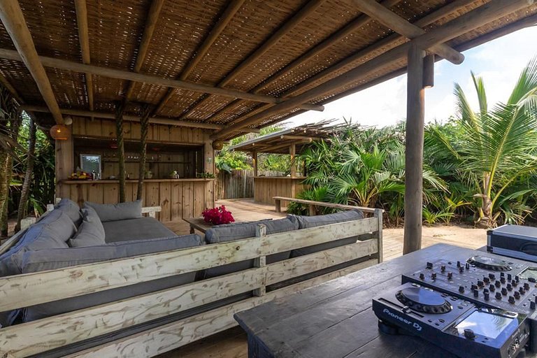 House facing the sea with swimming pool in Trancoso