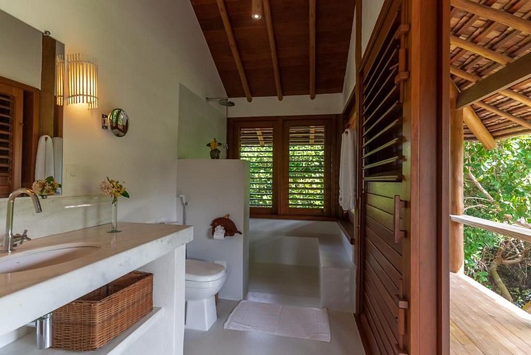 House facing the sea with swimming pool in Trancoso