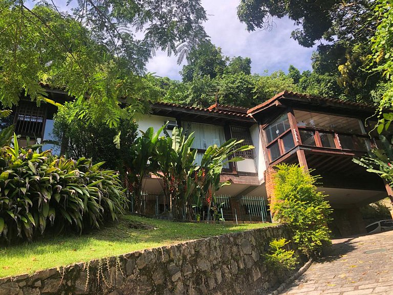 Maravilhosa casa com vista em Cosme Velho