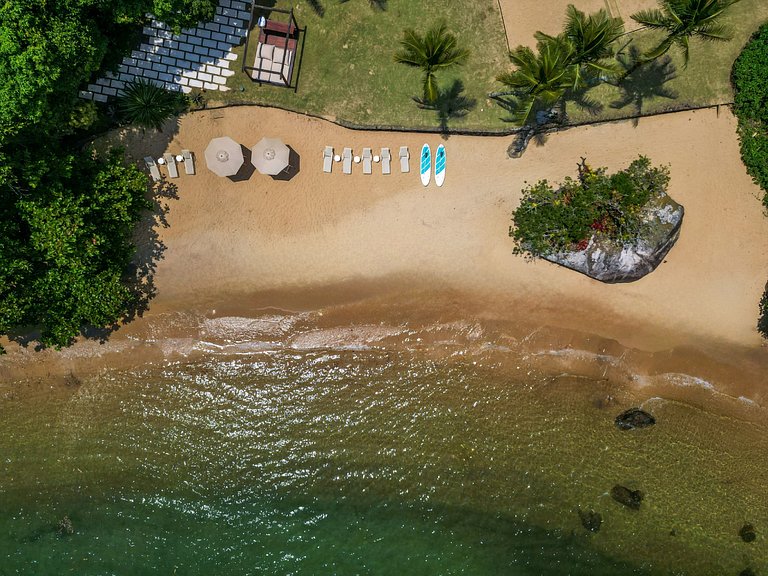 Villa de 9 suites avec plage privée à Angra dos Reis