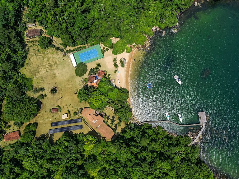 Villa de 9 suites con playa privada en Angra dos Reis