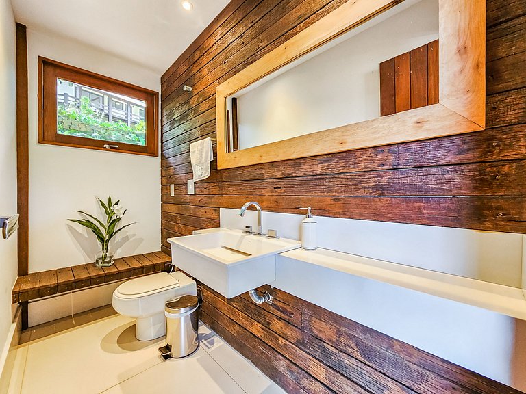 Villa de 9 suites avec plage privée à Angra dos Reis