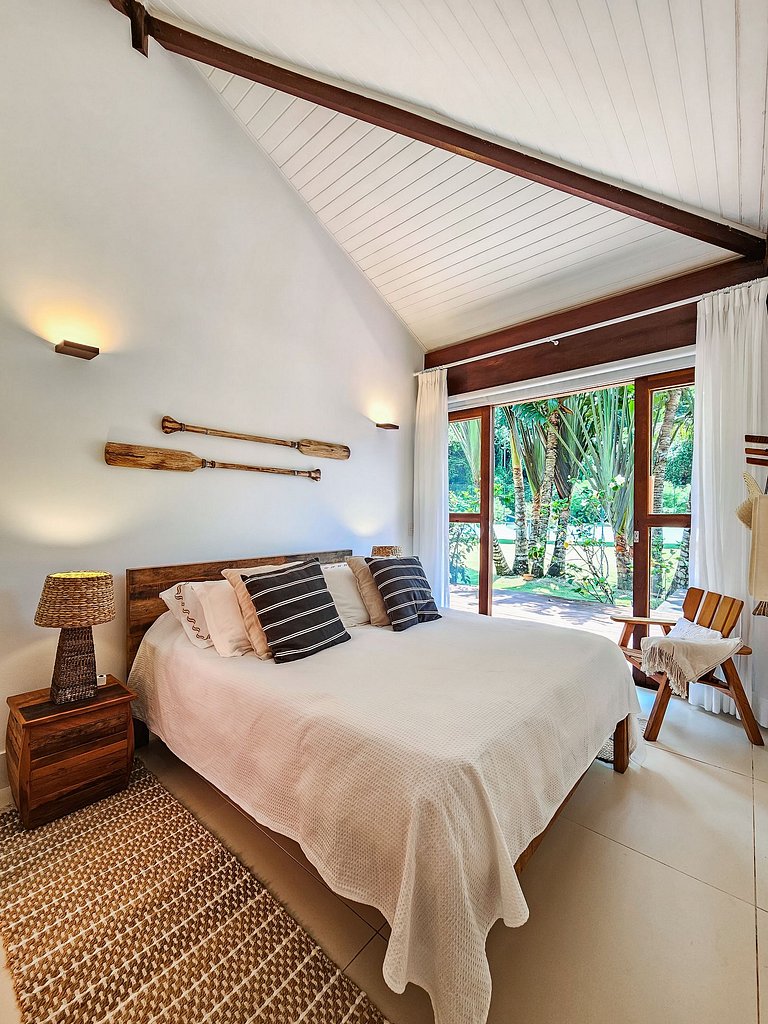 Beachfront villa in Angra dos Reis