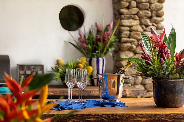 Villa and loft by the sea in Paraty