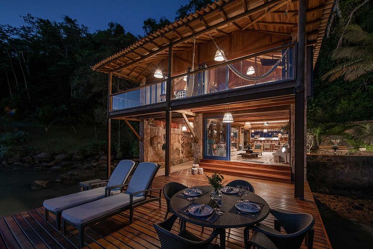 Villa y loft junto al mar en Paraty