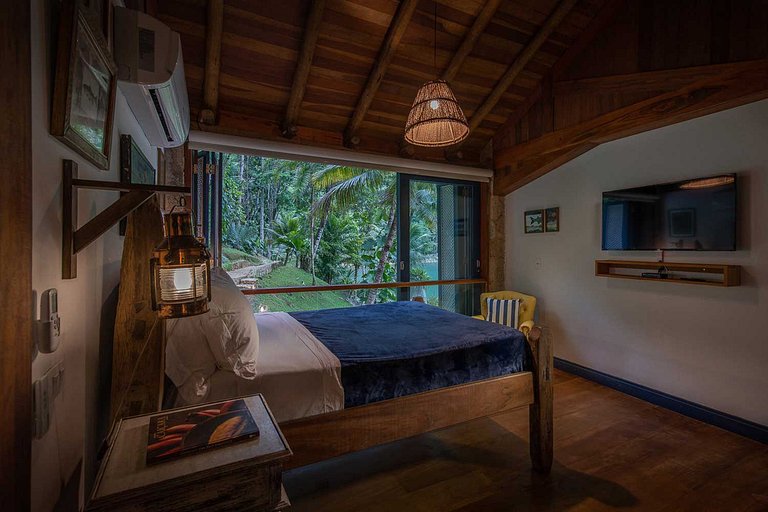 Villa and loft by the sea in Paraty
