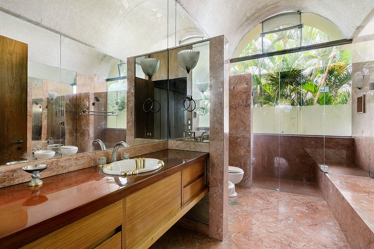 Palazzo dall'architettura unica a Joá - Joa013