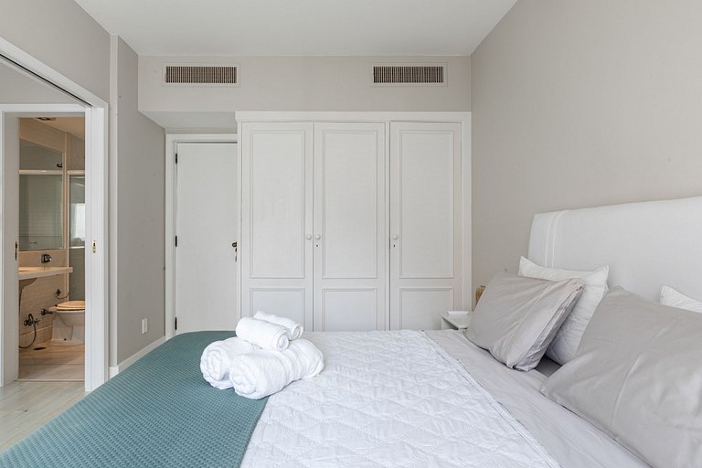 Двухуровневый пентхаус на берегу в Ипанеме - Ipa016