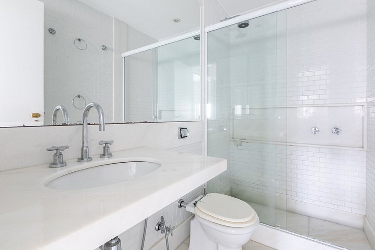 Duplex beachfront penthouse in Ipanema