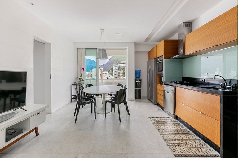 Beautiful 3 suites penthouse in Ipanema
