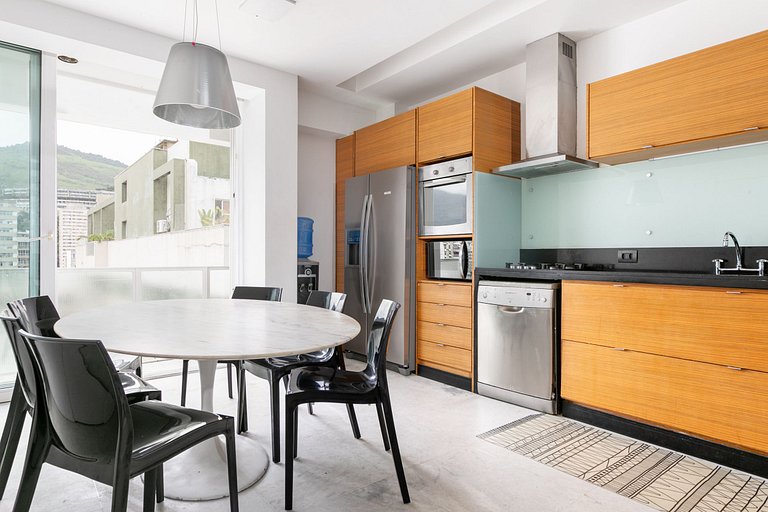 Beautiful 3 suites penthouse in Ipanema