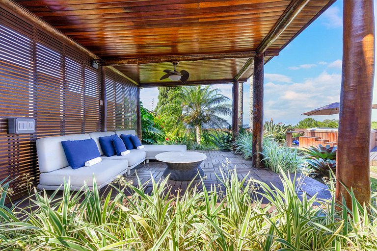 Palazzo con vista incredibile a Guarujá