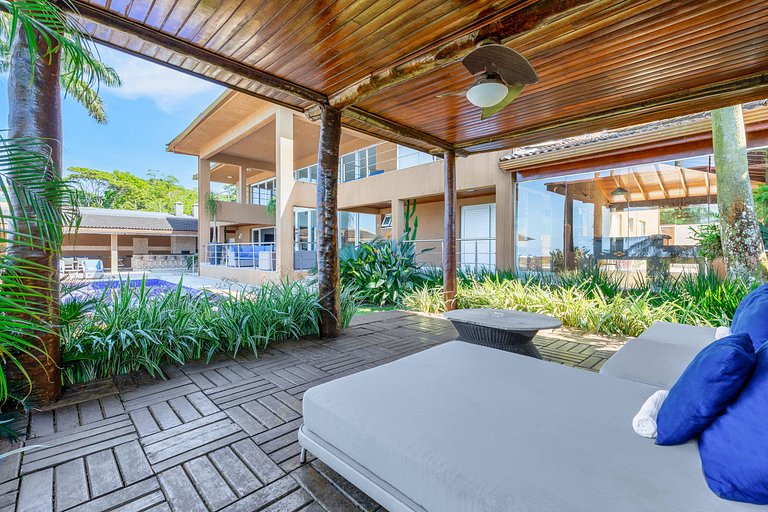 Manoir avec vues à Guarujá