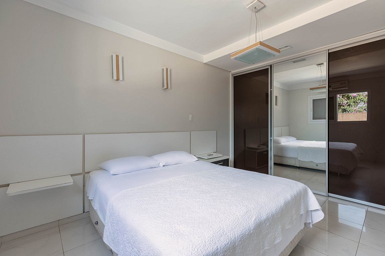 Manoir avec vues à Guarujá