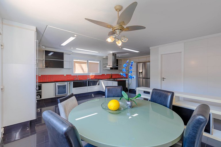 Особняк с невероятными видами в Гуаружа - Gua001