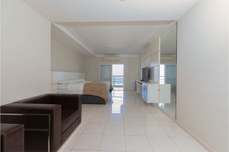 Mansion with incredible views in Guarujá - Gua001