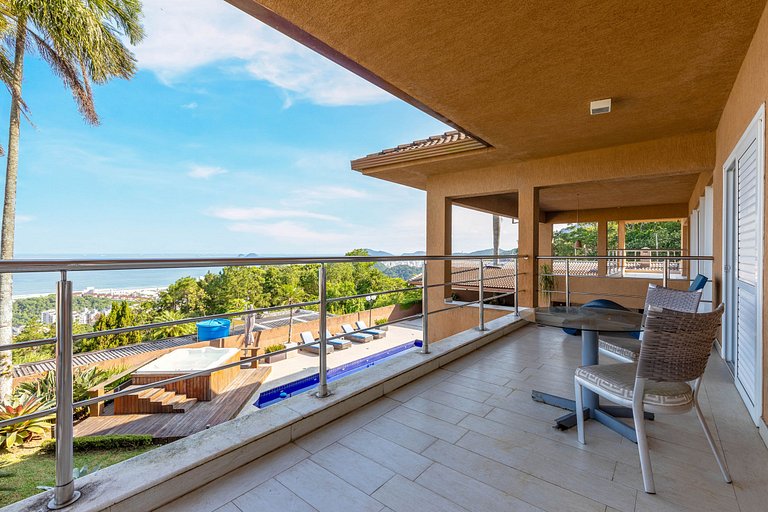 Mansion with incredible views in Guarujá - Gua001