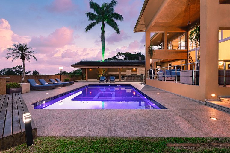 Особняк с невероятными видами в Гуаружа - Gua001