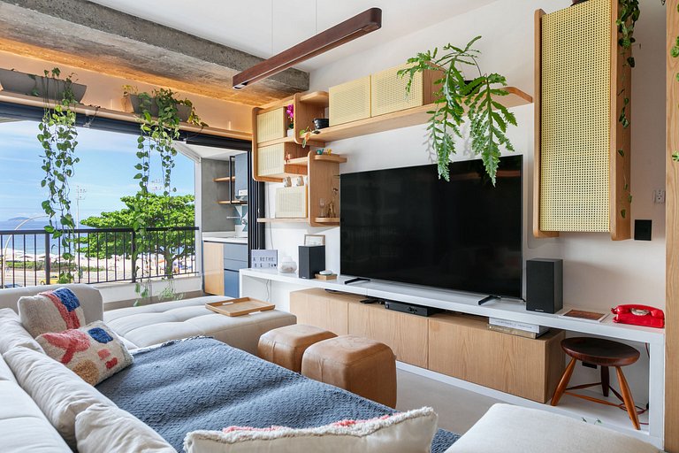 Charming seafront apartment in Ipanema