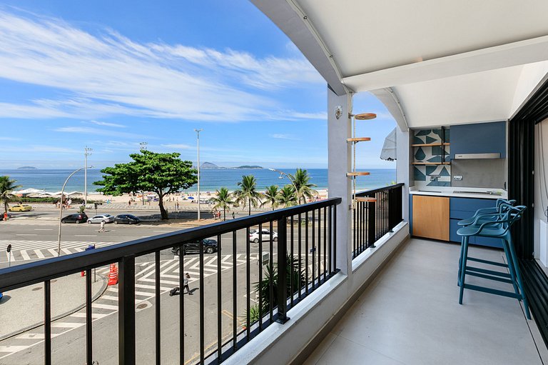 Charming seafront apartment in Ipanema