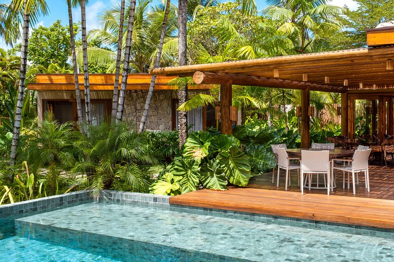Villa with bungalows in Taipu de Fora