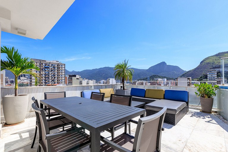 Beautiful 3 suites penthouse in Ipanema