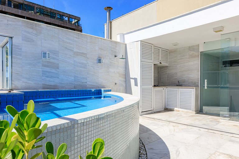 Beautiful 3 suites penthouse in Ipanema