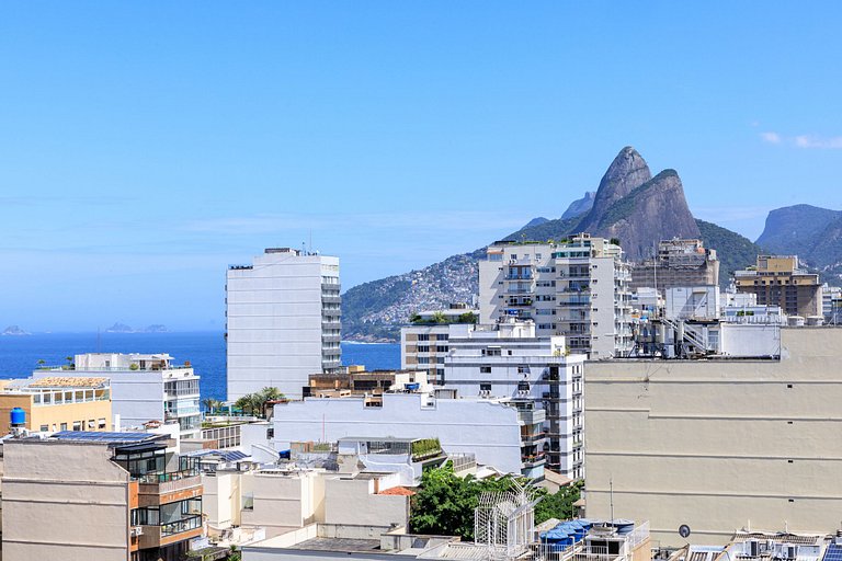 Beautiful 3 suites penthouse in Ipanema