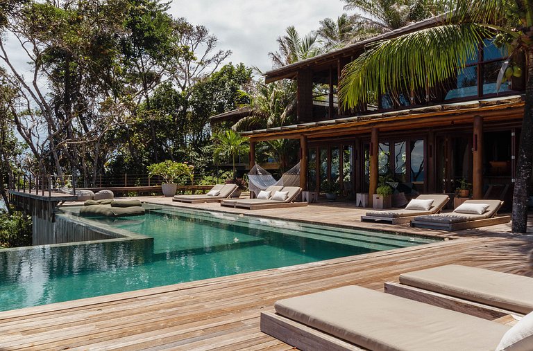 Luxury villa in Itacaré