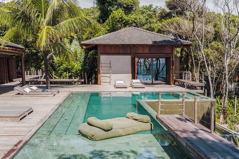 Luxury villa in Itacaré