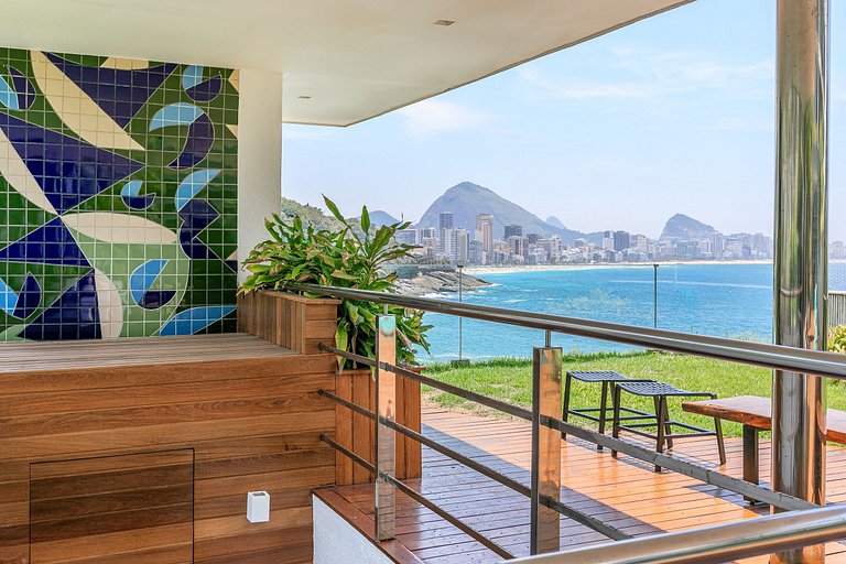 Linda villa con vistas al mar