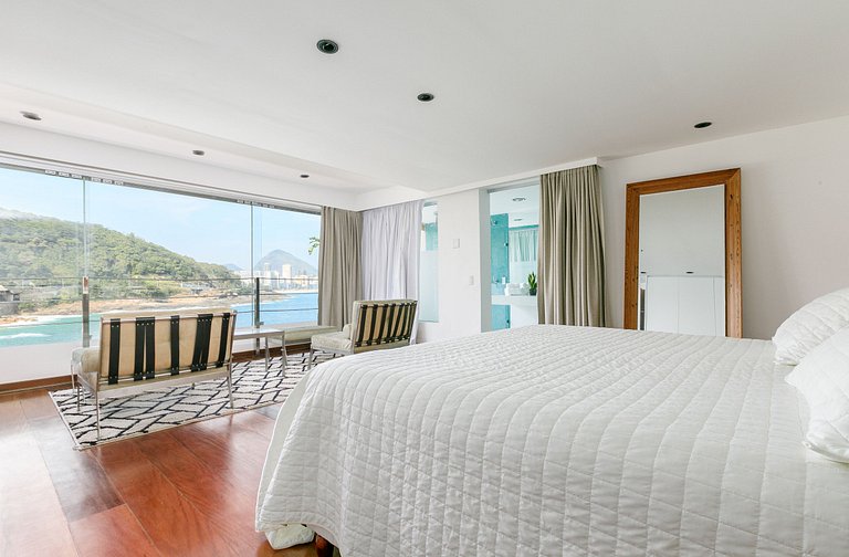 Bella villa con vista sul mare