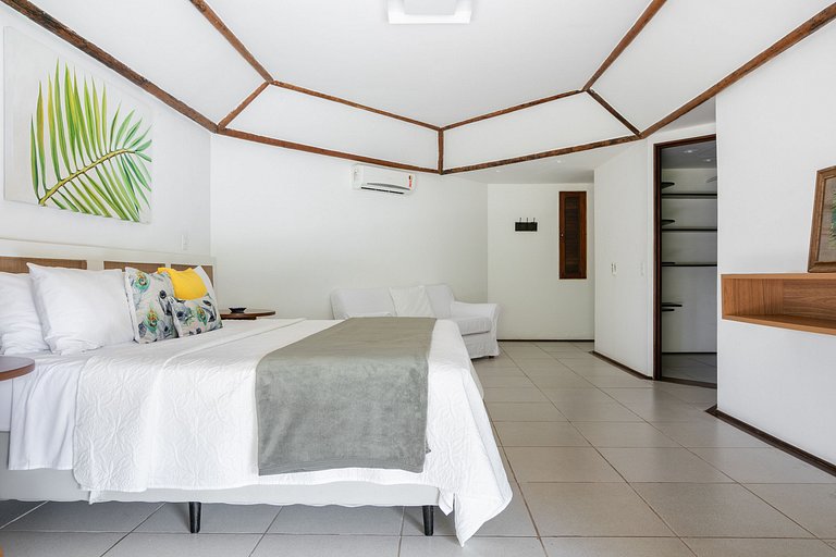 Oceanfront villa 8 suites in Mangaratiba