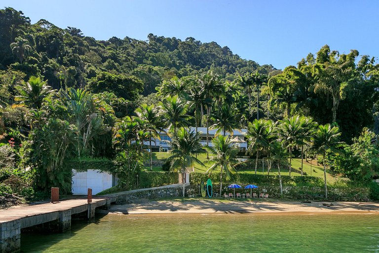 Casa frente al mar en Angra dos Reis