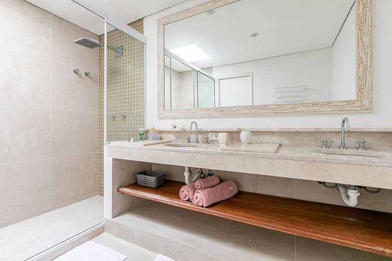 Casa frente al mar en Angra dos Reis - Ang005