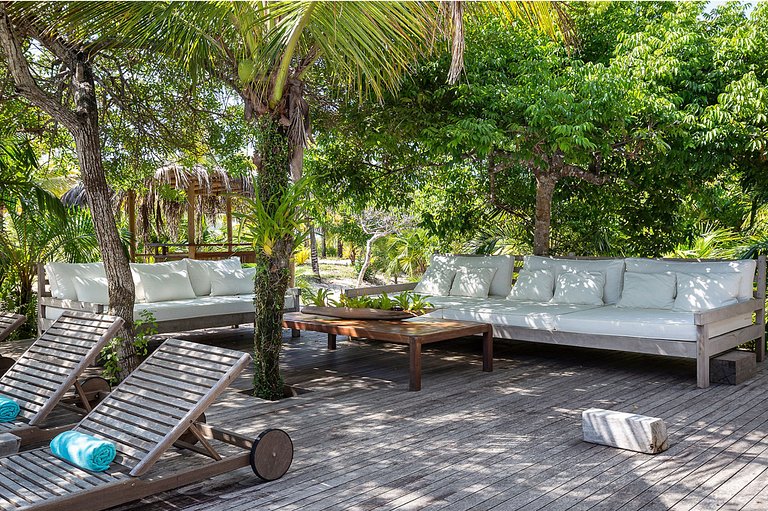 Beautiful beachfront villa in Trancoso