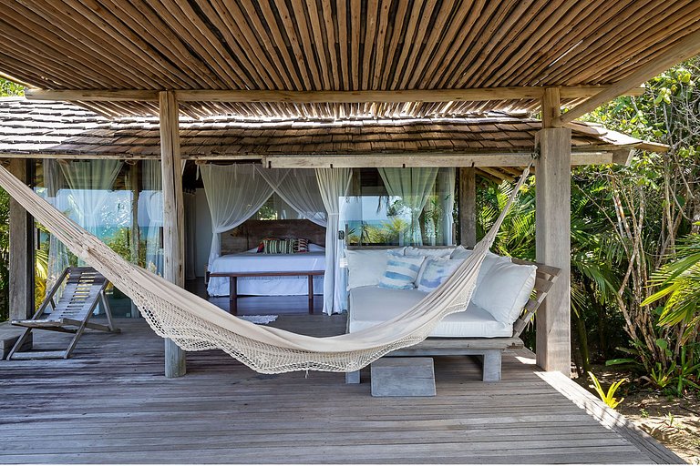 Beautiful beachfront villa in Trancoso