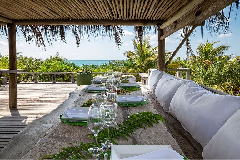 Beautiful beachfront villa in Trancoso