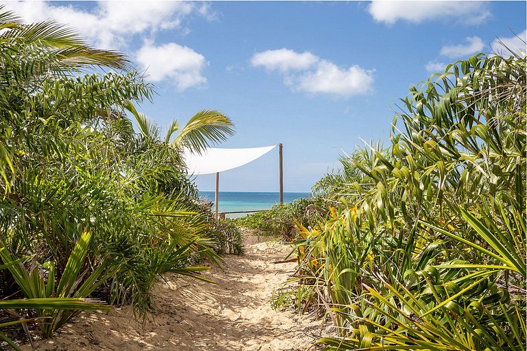 Beautiful beachfront villa in Trancoso