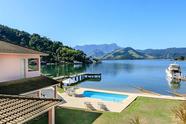 Casa fronte mare ad Angra dos Reis