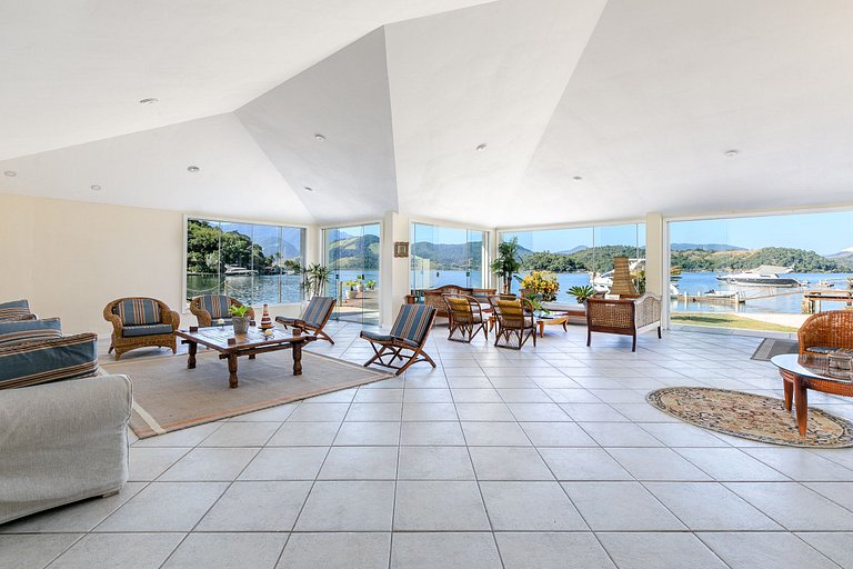 Casa fronte mare ad Angra dos Reis - Ang023