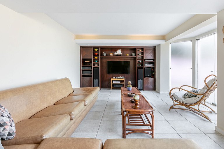 Casa frente al mar en Angra dos Reis - Ang023