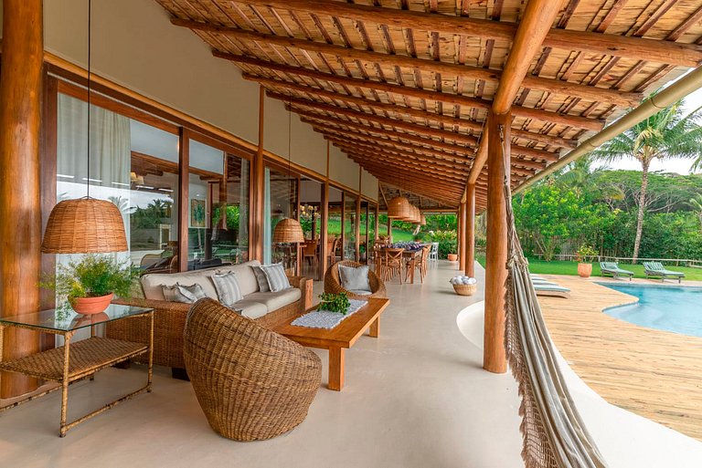 Villa com piscina e vista mar em Trancoso