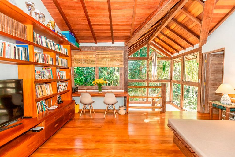 Villa com piscina e vista mar em Trancoso