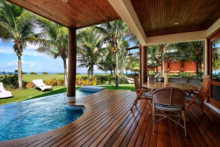 House with 4 Suites and Pool in Trancoso