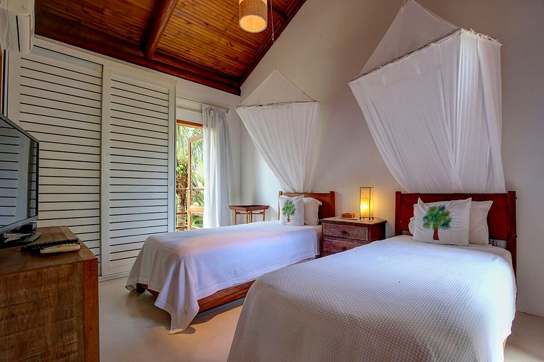 Maison avec 4 Suites et Piscine à Trancoso